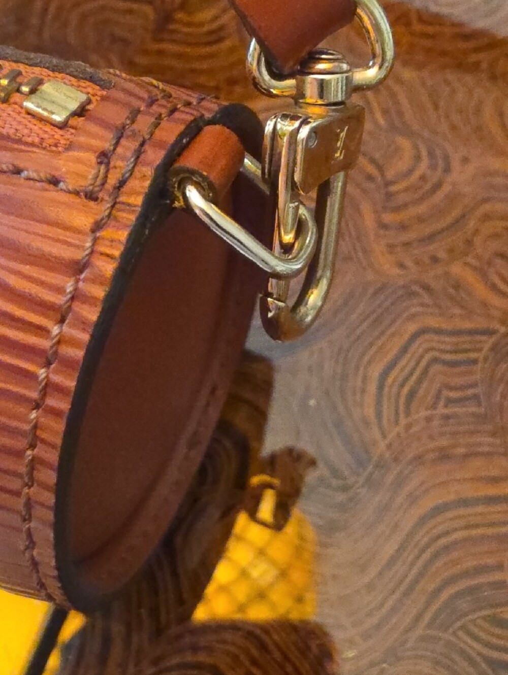 Louis Vuitton Brown Epi Soufflot Pouch 1997 Excellent Condition with COA - Picture 4 of 12